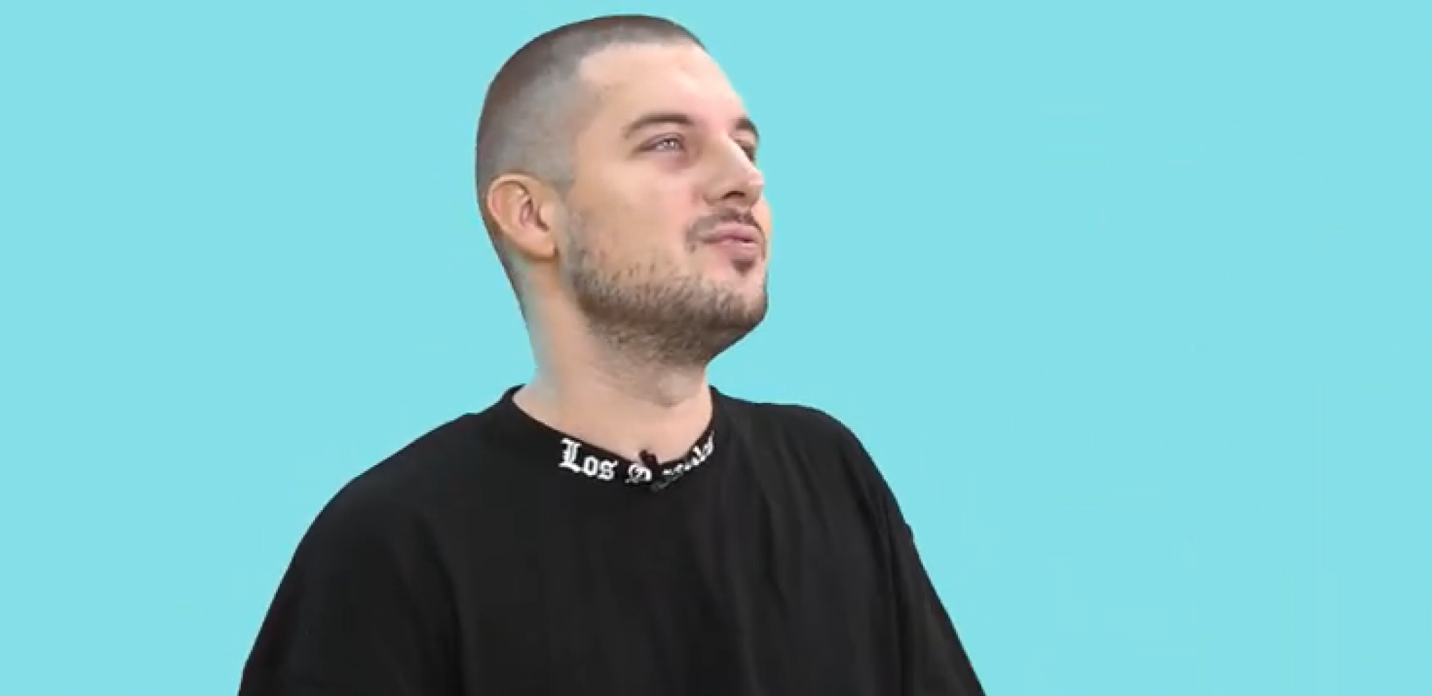 "OSTAVIO JE ŽENU DA SAMA PLAĆA KREDITE" Naš pevač javno prevario suprugu sa kojom ima dvoje dece!