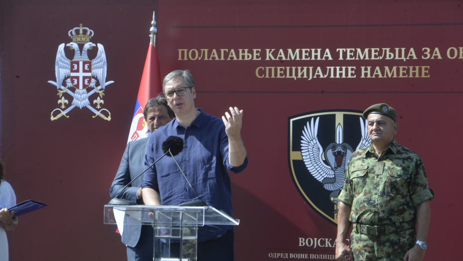 SRAM VAS, BRE, BILO! Vučić zagrmeo: Tajkuni i kriminalci koji kukaju i glume žrtve prete i razapinju članove moje porodice (VIDEO)