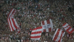 "PREKIDAMO PROGRAM ZBOG VAŽNIH VESTI" Atraktivna voditeljka pozvala "delije" na meč protiv Vojvodine: Sve koji dođu čeka iznenađenje pred utakmicu sa Barsom (VIDEO)