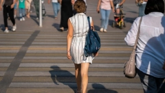 "PRELAZAK ULICE SA SLUŠALICAMA U UŠIMA JE SKORO KAO DA ŽMURITE" Stučnjaci objašnjavaju zbog čega je važno da ne koristite telefon tokom vožnje