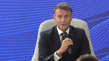MAKRON ODUŠEVLJEN SPOJEM FRANCUSKE I SRPSKE UMETNOSTI: Impresivno je videti sve te umetnike!