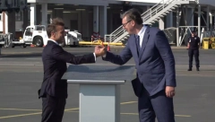 VUČIĆ ISPRATIO FRANCUSKOG LIDERA "Beskrajno hvala na ovoj poseti" Makron se oprostio MOĆNIM REČIMA: Mi smo verni prijatelji Srbije