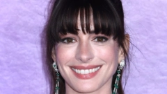 EN HATAVEJ NE KRIJE BUBULJICE Oduševila svet selfijem bez trunke šminke, a njen opis je zasmejao internet