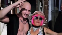 DESINGERICA LJUBI STARIJU ŽENU! Isplivao šok snimak, ona zahtevala ovo od repera, haos na mrežama!