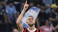 PAVLOVIĆ SERVIRAO HLADNU OSVETU LACIJU Rimljani su pokušali da ga osramote pre pet godina, prvencem u dresu Milana ih ućutkao za sva vremena