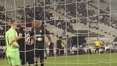 NA IVICI HAOSA Novi kapiten Partizana u klinču sa Arijagom, bilo je napeto