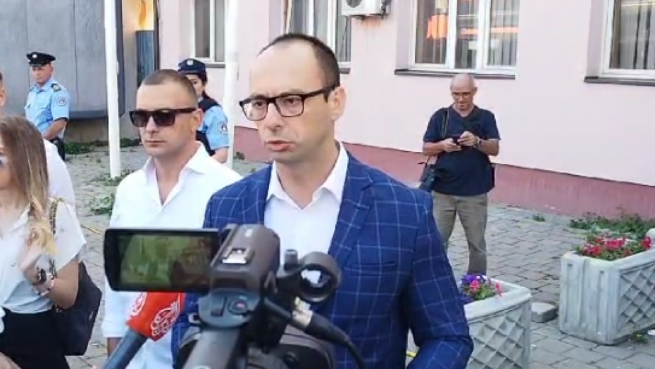 KFOR, KVINTA I EULEKS DA REAGUJU Simić moli za pomoć Srbima na KiM