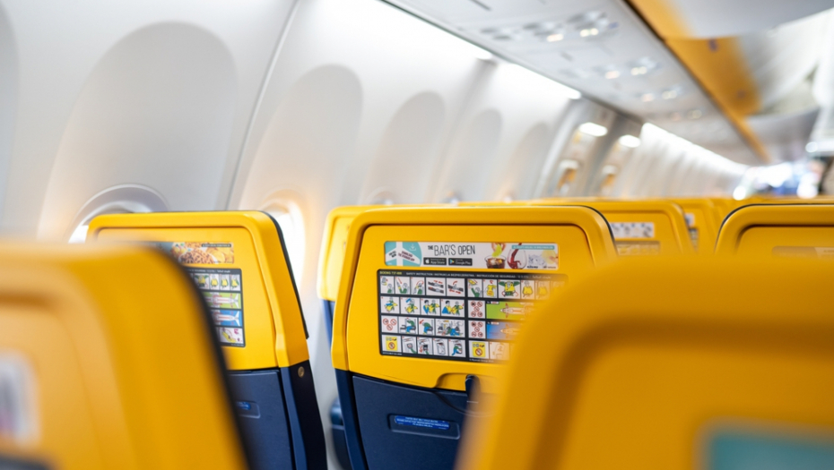 OGLASILI SE IZ POPULARNE AVIO-KOMPANIJE Problem je jedna grupa putnika