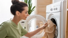 OTARASITE SE NEPRIJATNOG MIRISA Ana stavi ovu namirnicu u bubanj i za tren oka očisti mašinu za veš