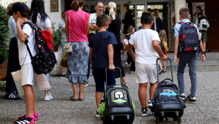 ĐACI PRVACI OBAVEZNO MORAJU OVO DA NAUČE Damir Okanović otkriva kako da deca budu bezbedna u saobraćaju