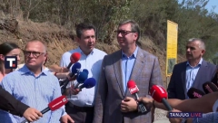PREDSEDNIK SRBIJE U OBILASKU RADOVA Građani dobijaju tri nova puta