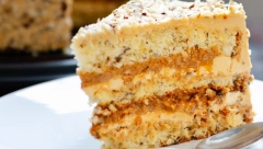 KARAMEL KEKS TORTA Kremasta i neodoljiva poslastica koja uspeva svima, a nestaće sa stola odmah