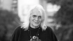 ZBOG BORINIH REČI PLAKALA JE CELA SRBIJA Pre smrti majci napisao pismo, javno otkrio kako ga je osramotila!