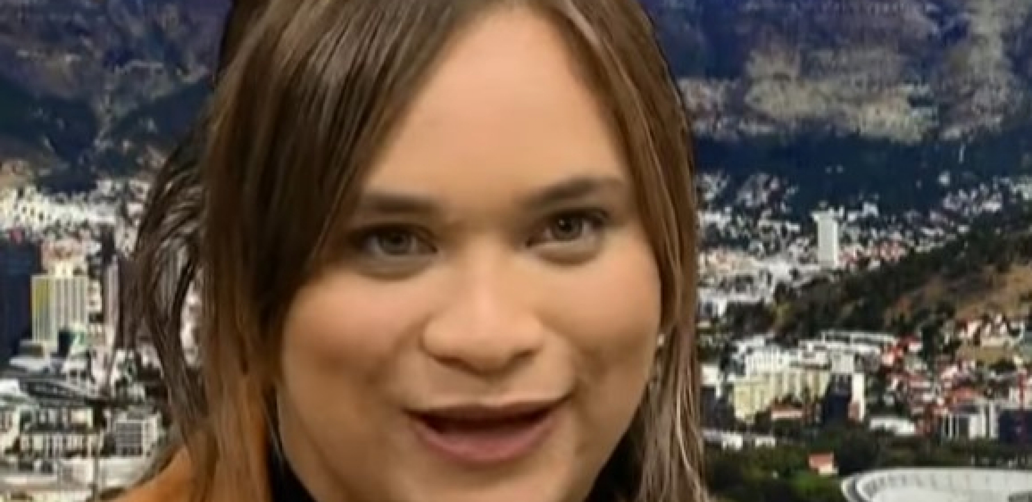 DEVOJKA SAZNALA UŽASNU ISTINU O SVOM POREKLU Roditelji tragali za njom 17 godina, a onda je selfi otkrio HOROR! (VIDEO)