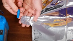 OPREZ ZA RODITELJE I DECU! Mladić udisao helijumske balone i završio u invalidskim kolicima!