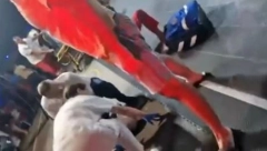 DOKTOR SPASIO ČOVEKA OD SIGURNE SMRTI! Muškarac doživeo SRČANI UDAR na turniru - ovako su ga spasili! (VIDEO)