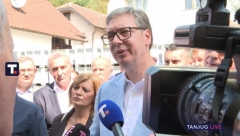 "BRAVO, PREDSEDNIČE" Vučić u obilasku destilerije TIM saslušao želje građana, OVO IM JE ČVRSTO OBEĆAO (FOTO)