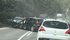 IMA STRADALIH U SUDARU KOD UŠĆA  Hitna i policija ekspresno poslati na mesto udesa(VIDEO)