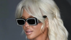 PEVAČ PODRŽAO KARLEUŠIN RAZVOD Evo na koji način je pokazao da je uz nju