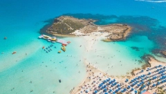 LAST MINUTE CENE ZA POLASKE VEĆ OD 24. JULA Provedite odmor na najlepšim plažama koje se nalaze NA SAMO 5 MINUTA OD HOTELA