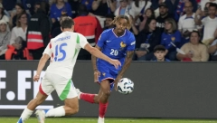 ITALIJAN NIKADA NEĆE ZABORAVITI OVU GREŠKU Francuzi šokirali Azure posle samo 13 sekundi i oborili rekord (VIDEO)