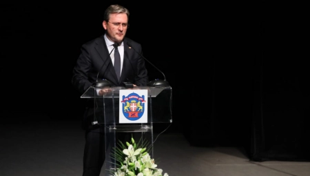 MINISTAR SELAKOVIĆ SE U IME ALEKSANDRA VUČIĆA OPROSTIO OD BORE: "Bio je patriota i legenda našeg naroda"