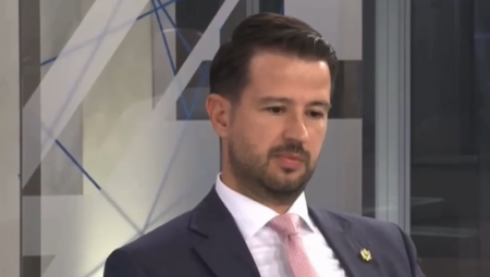 VUČIĆ RESETOVAO MILATOVIĆA ZA SVA VREMENA! Milogorci kipte od gneva! Obrušili se svom silinom, ali uzalud (VIDEO)