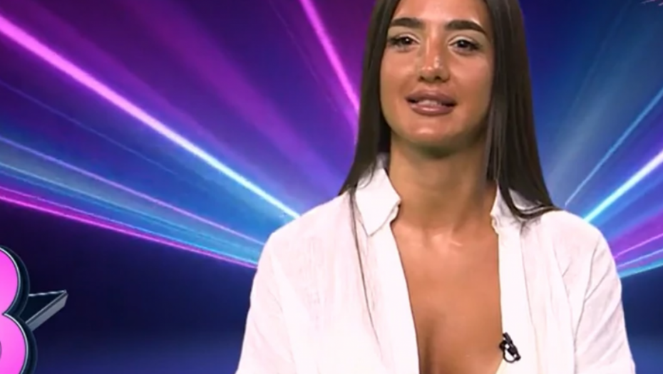 ANĐELA ĐURIČIĆ NAPUSTILA ELITU Hitno izvedena sa imanja, učesnici ostali zatečeni!