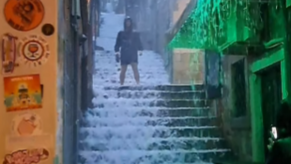 SNAŽNO NEVREME POGODILO HRVATSKU Ulice pod vodom (VIDEO)