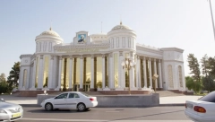 SMETE DA VOZITE SAMO BELI AUTO Mermerni grad Ašgabat, morate videti da biste verovali da je stvarno (VIDEO)