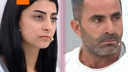 SKANDALČINA U PROGRAMU UŽIVO Ćerka preko lažnog profila flertovala sa ocem i tako mu uzela gomilu para - njena majka zanemela od šoka (VIDEO)