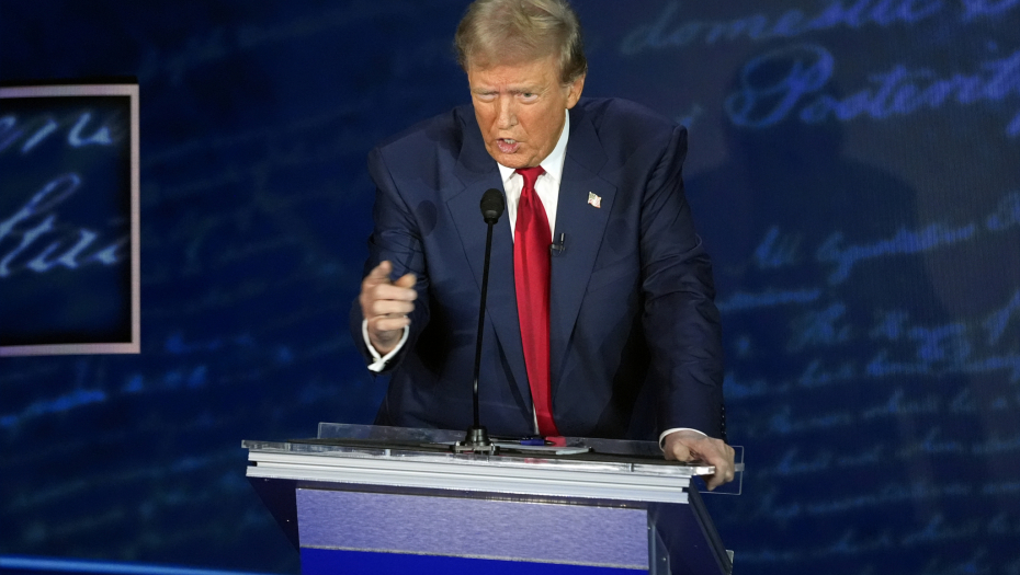 BOMBA U AMERICI Tramp odbio sledeću debatu
