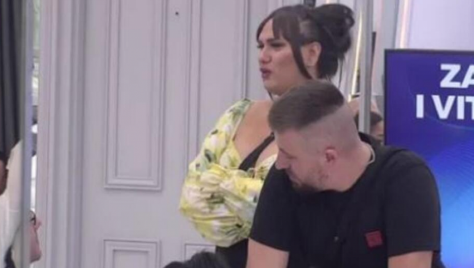 "NISAM IMALA ODNOSE PRE OPERACIJE" Ana Nikolić do detalja o promeni pola, nastao muk usred emisije