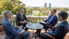 MINISTAR RISTIĆ SASTAO SE SA AMBASADOROM FRANCUSKE PJEROM KOŠAROM