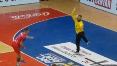 HAOS U BANJALUCI Golman Partizana napucan u glavu, "grobari" izbačeni iz hale, a Vojvodina osvojila Superkup (VIDEO)