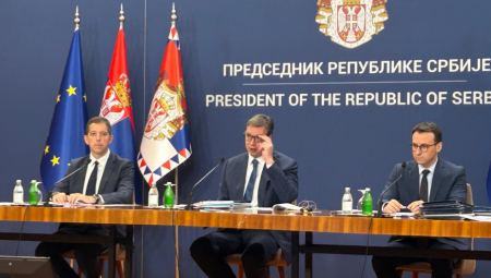 VUČIĆ O LISTAMA ČEKANJA Vučić izričit: Nećemo da nam ljudi više čekaju 9 godina na koleno i kuk!