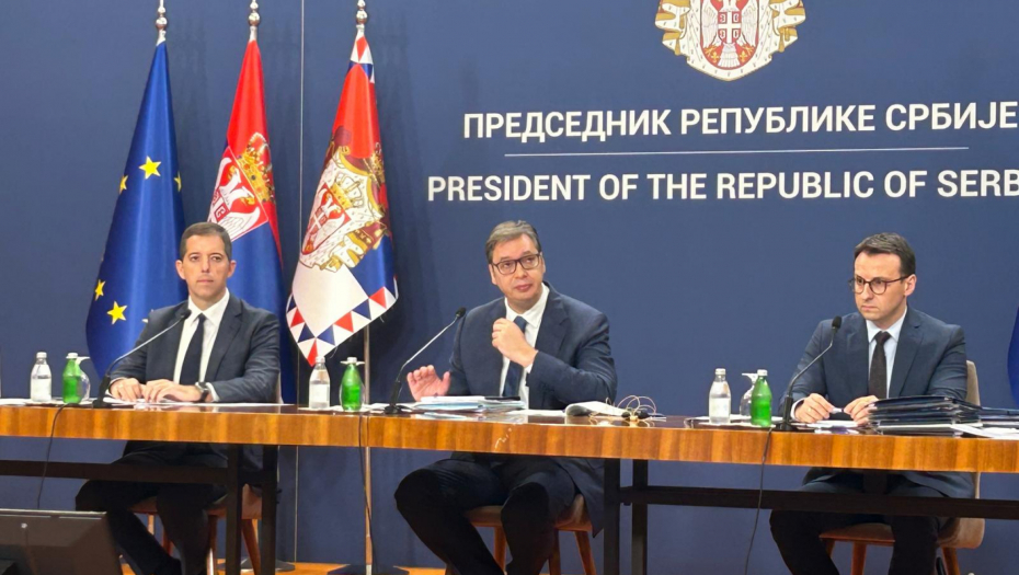 ALBANCI SU VIDELI SVETLO NA KRAJU TUNELA Vučić: Mi nismo razumeli šta se zbiva u svetu, tragičnu cenu smo platili