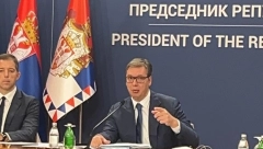 5.000 MESEČNO ZA SVAKOG ĐAKA Vučić najavio ekonomsku pomoć