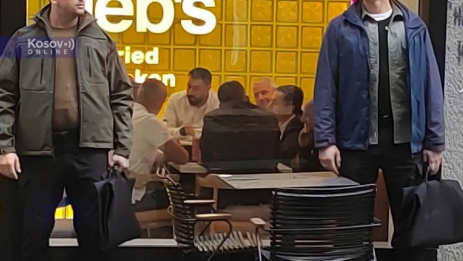NI KUČE SA ULICE NIJE HTELO DA MU PRIĐE Vučić o Kurtijevom ručku u Severnoj Mitrovici: Zato je bio HISTERIČAN