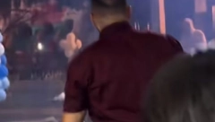 VODITELJ UMALO POGINUO NA ROMSKOM VESELJU! Jezive scene, pojavio se snimak, evo šta se desilo