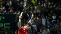 KOLIKO JE OVOM ČOVEKU STALO Novak gori dok igra za Srbiju, ali bukvalno (VIDEO)