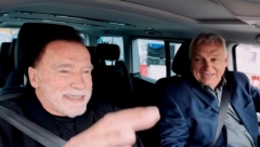 "ŠVARCENEGER U MAĐARSKOJ POZNATIJI OD MENE": Nesvakidašnji susred poznatog glumca i premijera