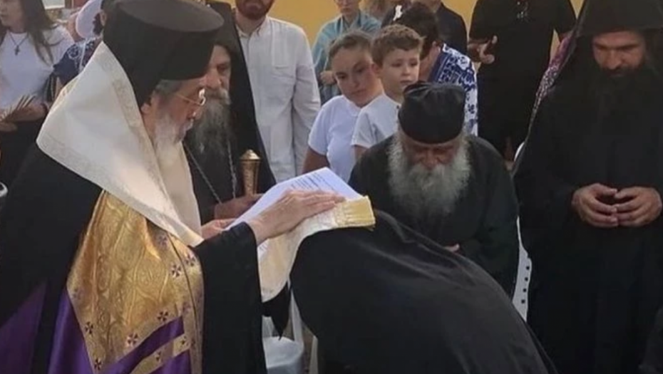 ZAMONAŠILA SE POZNATA INFLUENSERKA Pojavile se fotografije uzimanja zaveta