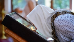 OVAKO SE PRAVILNO CELIVAJU IKONE Mnogi vernici greše, otac Makarije razjasnio sve