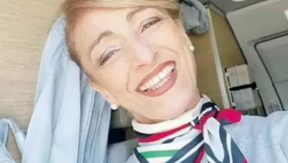 MAJKA TROJE DECE PALA MRTVA PRED PUTNICIMA Tragedija u avionu (FOTO)
