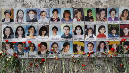DVADESET GODINA OD TRAGEDIJE U BESLANU Rana za celu Rusiju koja krvari i danas (FOTO)