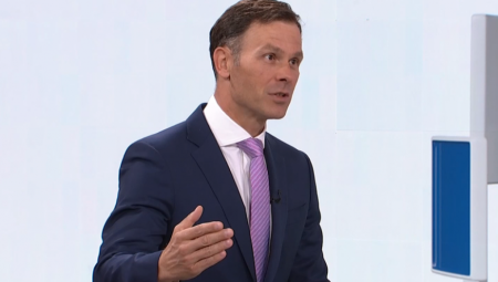 SINIŠA MALI POZVAO NA RASPRAVU U primpremi su dva zakona za borbu protiv kladionica