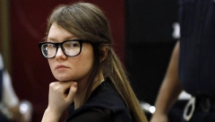 ANA JE LAGALA SVE REDOM, GOVORILA DA JE BOGATA NASLEDNICA Bila je u zatvoru i kućnom pritvoru, a sada ponovo šokirala svet