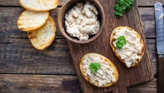 RIBLJA PAŠTETA Aromatični namaz mažite na hleb ili dodajte kao prilog jelu, ukusa koji priča priče