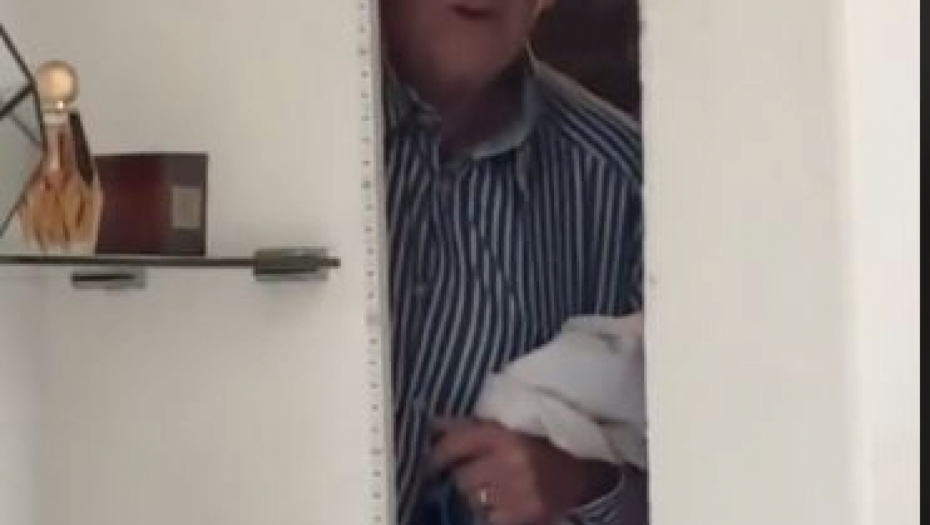 IZNAJMIO JE KUĆU PREKO OGLASA PA SE UMALO ŠLOGIRAO Otkrio da se vlasnik skriva u tajnoj sobi